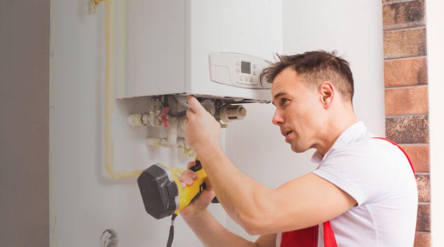 Local water heater installation in Brookport, IL